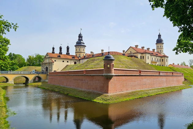 Виды Трансфер из Минска в замки Мир и Несвиж