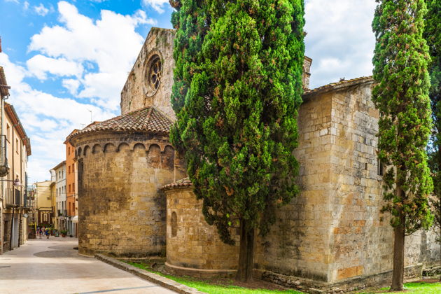 Главное изображение экскурсии - Рыцарский Бесалу, дом-музей Дали в Фигерасе и «испанская Венеция»