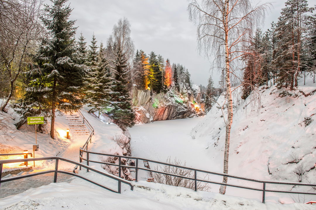 В Карелию в мини-группе! Рускеальский мрамор и тот самый ретропоезд — фото 6