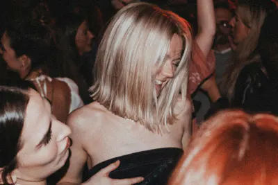 Вечеринка под разводными мостами с DJ-сетами (18+)