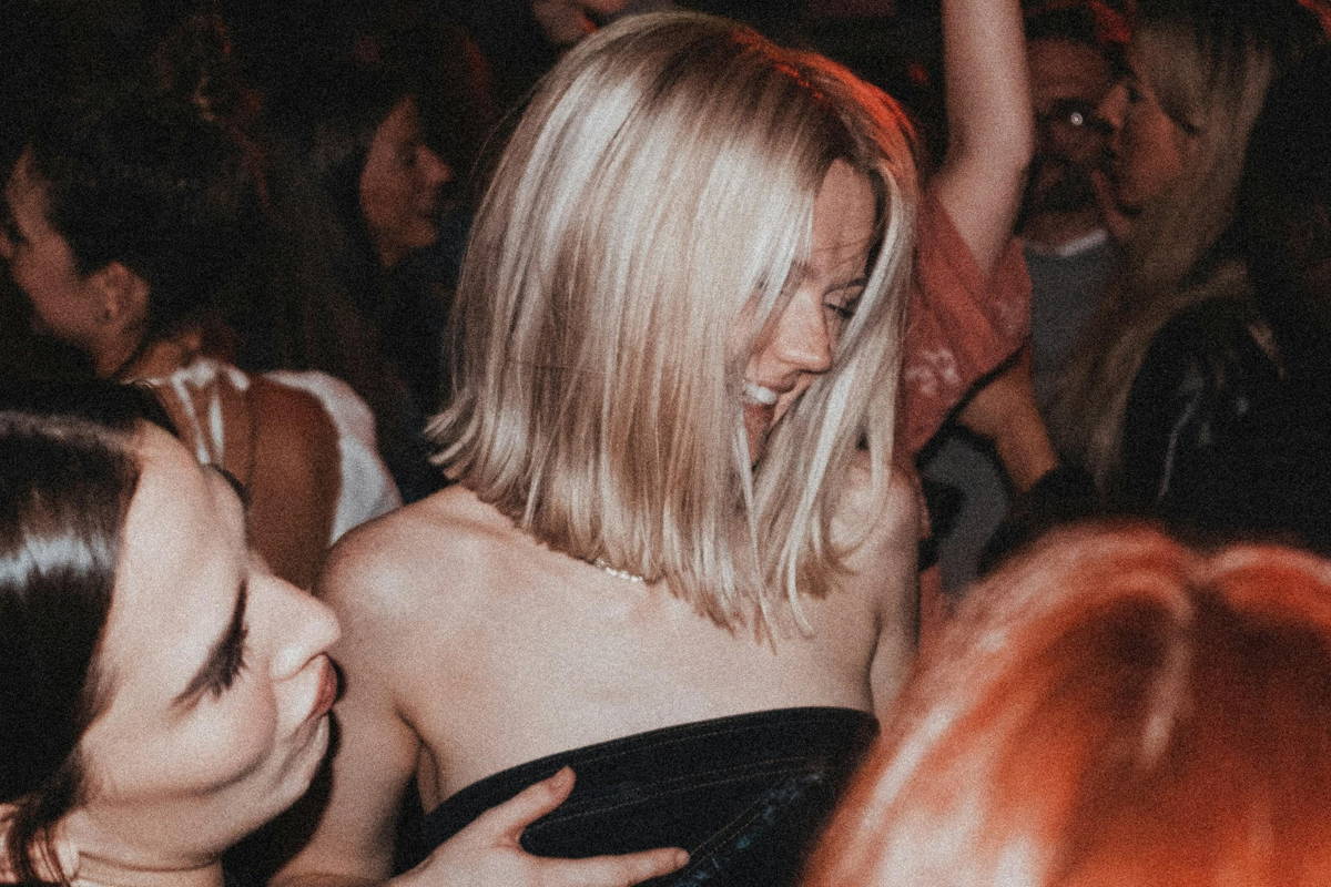 Вечеринка под разводными мостами с DJ-сетами (18+)