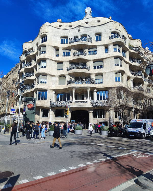 Барселона за один день: Нескучная прогулка с фото — фото 1