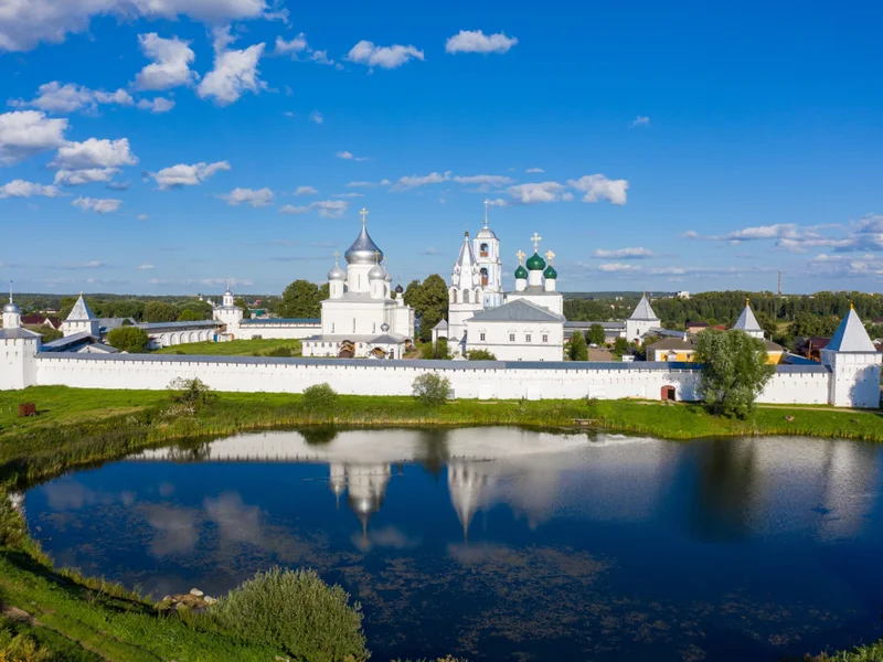 В Сергиев Посад, Переславль-Залесский или Кострому (на транспорте туриста) — фото 2, Ярославль | Покатаем