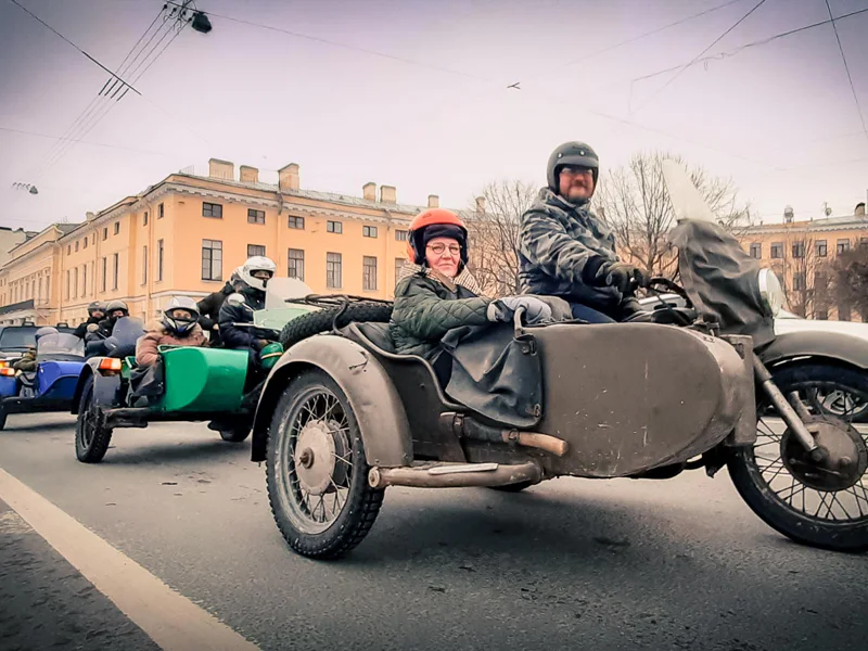 Мотопрогулка «Советский Ленинград» на мотоциклах с коляской — фото 2, Санкт-Петербург | Покатаем