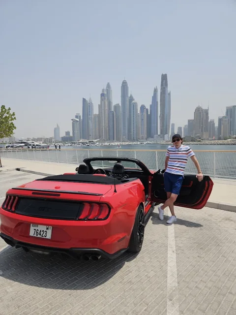 На кабриолете по ярчайшим местам Дубая 