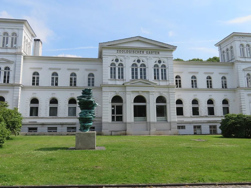 Винный тур Chateau Mukhrani — автобусный однодневный — фото 2, Кутаиси | Покатаем