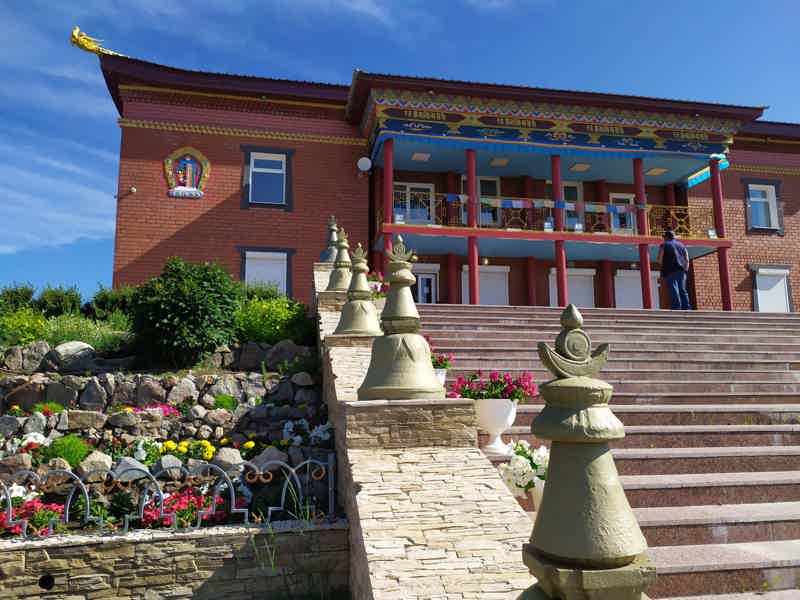 Буддизм в Бурятии: экскурсия в дацан Ринпоче Багша - фото 1
