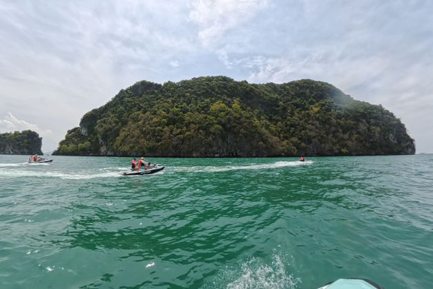 4 часа на гидроциклах (jetski) по островам Пхукета