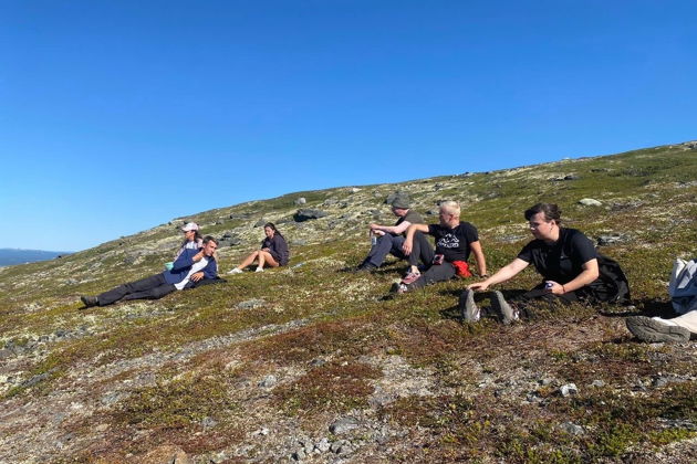 Виды Увлекательный пеший подьем в Ловозерские тундры