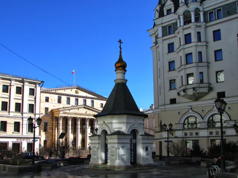 Прогулка по Петровке — душе Москвы