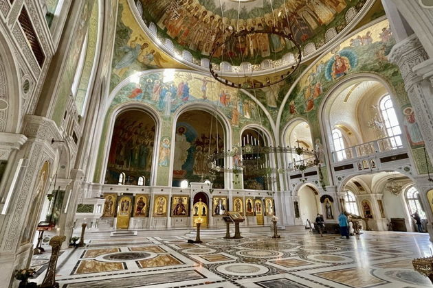 Виды Возрожденная святыня: Сретенский монастырь