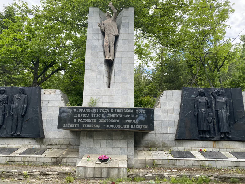 Магия «Морского кладбища» на горе Монастырской — фото 6, Владивосток | Покатаем