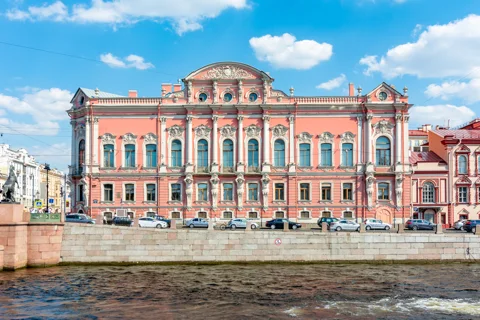 Дворец Белосельских-Белозерских: последний дворец Невского проспекта