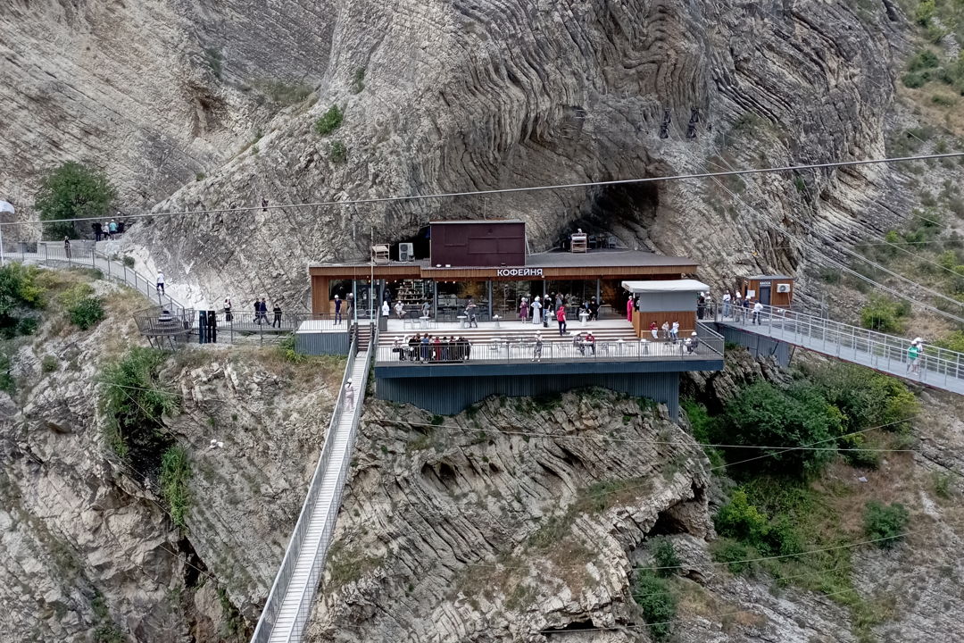 Сулакский каньон, бархан Сарыкум и прогулка на катере по каньону — фото 8