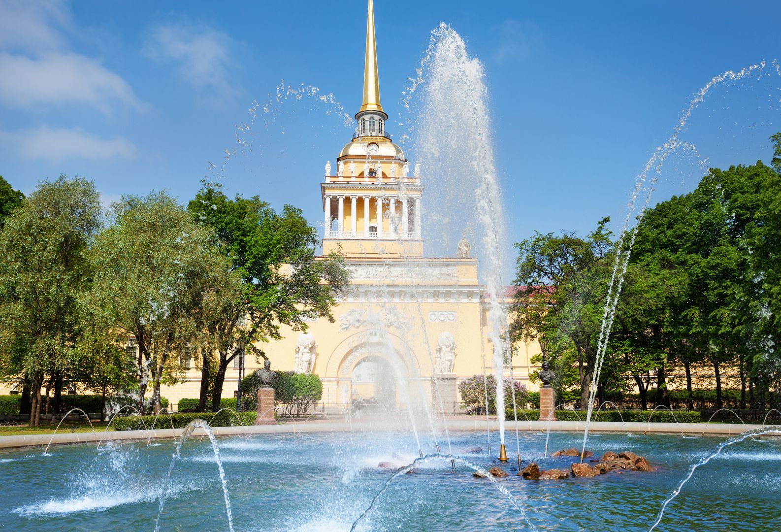 Свидание с Петербургом: аудиоэкскурсия-квест по центру города