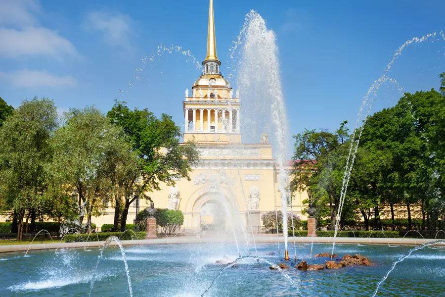 Свидание с Петербургом: аудиоэкскурсия-квест по центру города — фото 1