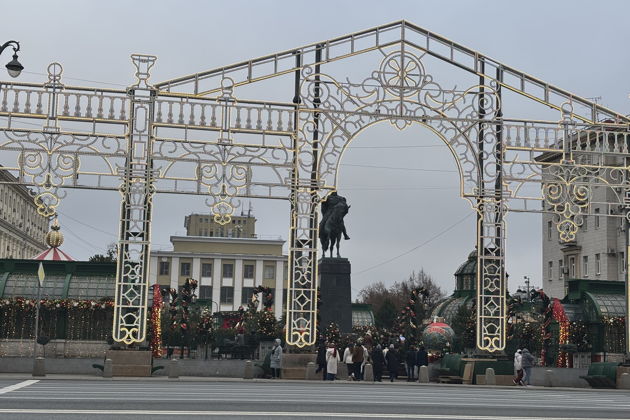 Царская дорога: новогодняя феерия от Белорусского вокзала до Кремля