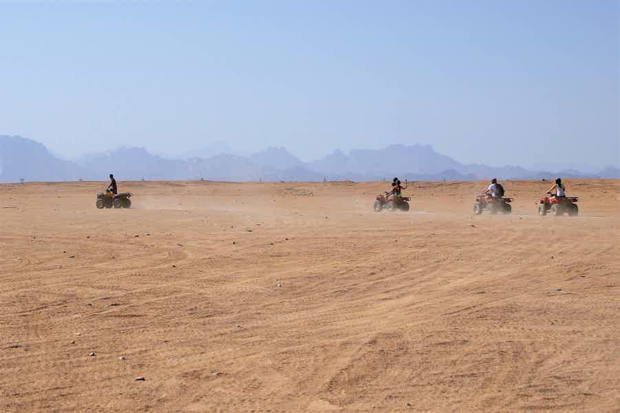 Индивидуальное мото-сафари: катание по пустыне  - фото 1