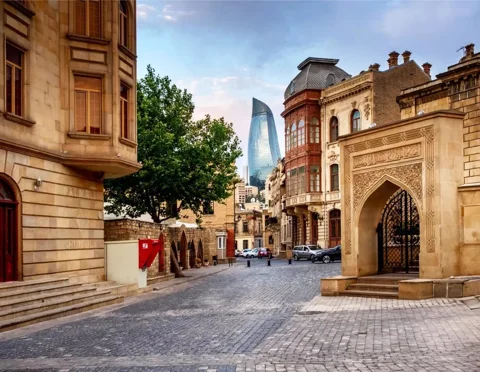 Влюбись в Баку с первого свидания!