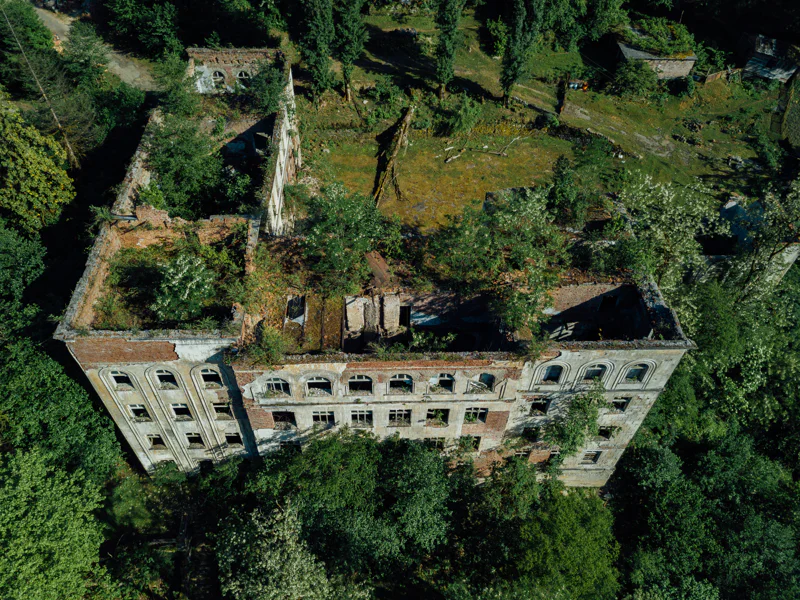 Тайны восточной Абхазии: Ткуарчал и город-призрак Акармара — фото 6, Сухум | Покатаем