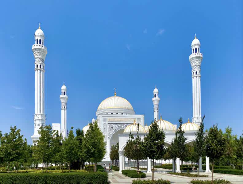 Грозный и самые притягательные мечети Чечни. Эксклюзивный трансфер  - фото 2