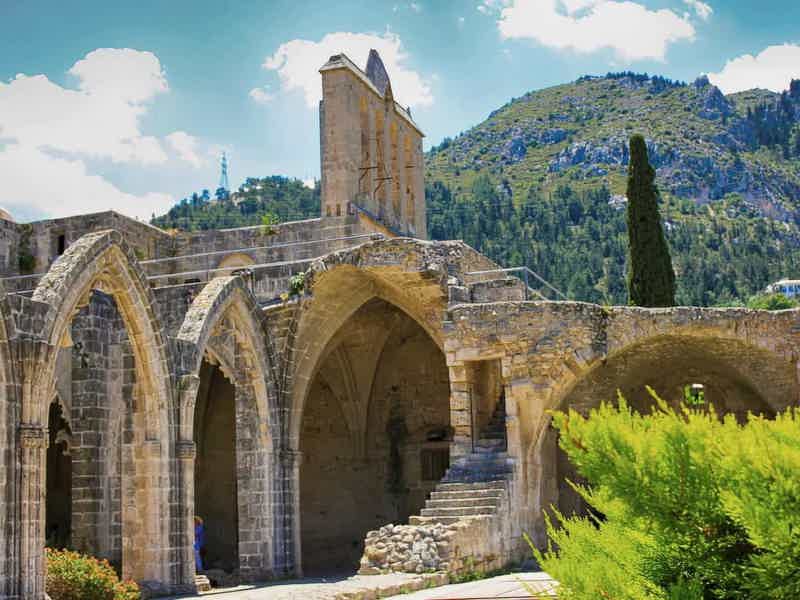 Кирения и её жемчужины: замок Святой Илларион и Аббатство Беллапаис - фото 2
