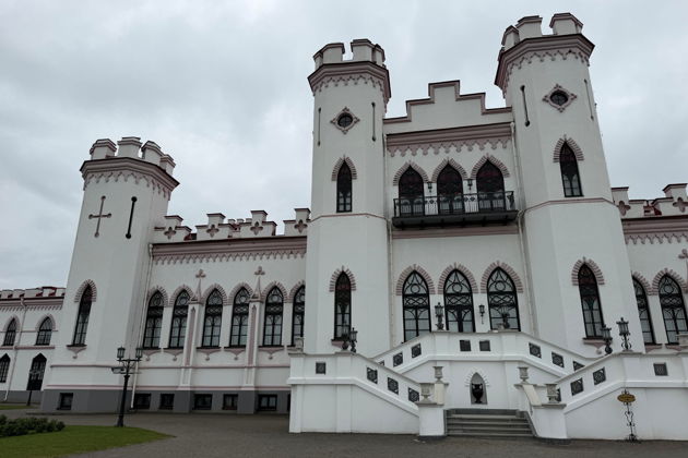 Фото к экскурсии Три замка: Коссово, Ружаны, Каменец