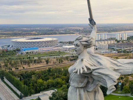 Родина-мать зовет!