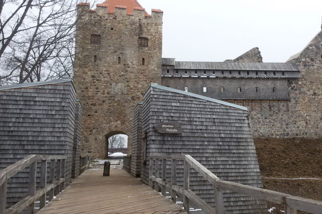 В Сигулду и Турайду - замки Видземе