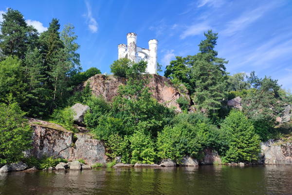 Водная прогулка вдоль парка Монрепо и по Сайменскому каналу
