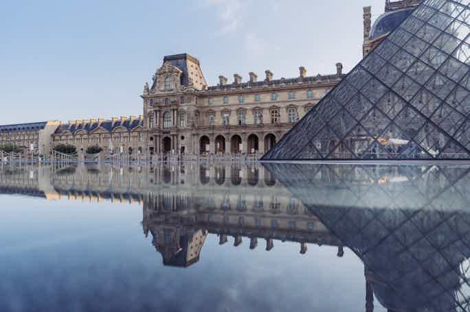 Louvre: Timed-Entrance Ticket + Audioguide