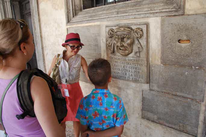   Квест экскурсия для детей по Венеции или по Дворцу Дожей 