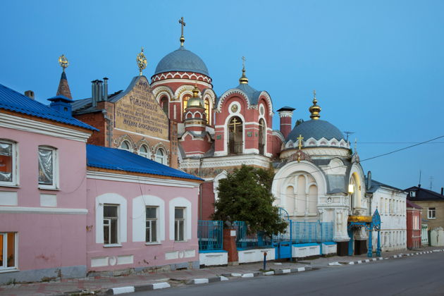 По Бунинским местам уездного города Ельца на транспорте туристов