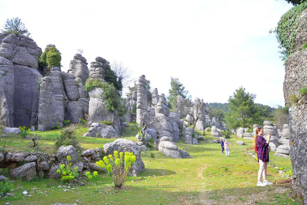 Тазы каньон, город Сельге и Люди Скалы — фото 3