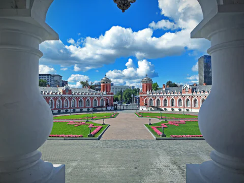 Экскурсия по Петровскому парку: остатки прежней роскоши