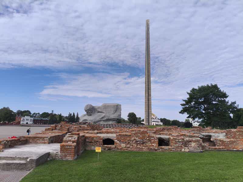 Вечерняя экскурсия на микроавтобусе: Брест и Брестская крепость - фото 6