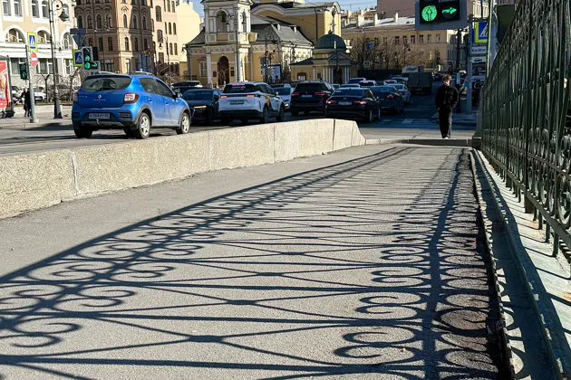 Прогулка по настоящему Петербургу. Проходные дворы Моховой — фото 2