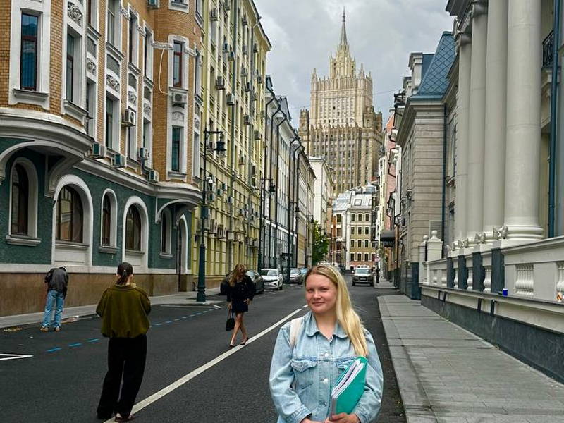 Арбат за фасадами: переулки, особняки и истории старой Москвы
