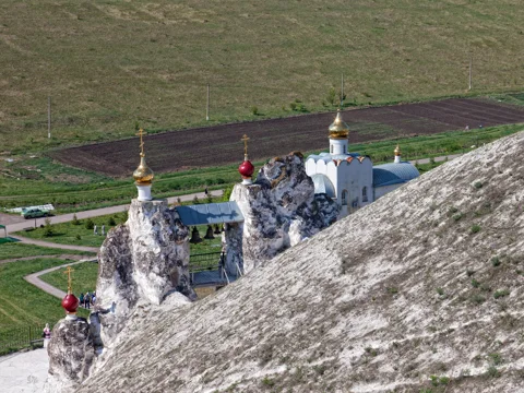 «Павловская верфь»: пещерный мужской монастырь «Белогорье»