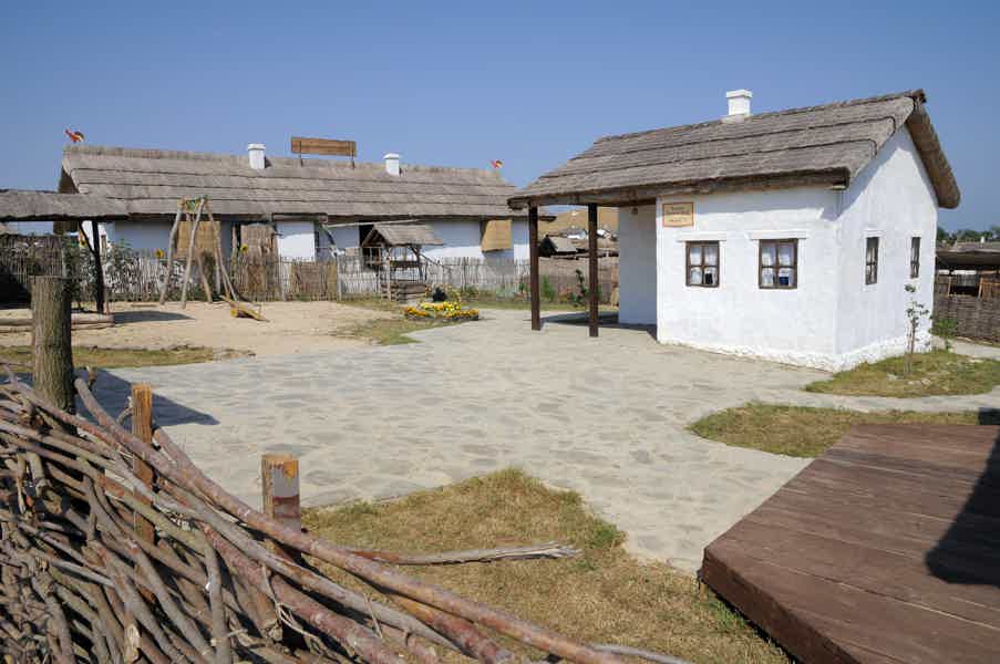 Тамань: на берегах «трёх» морей - фото 4