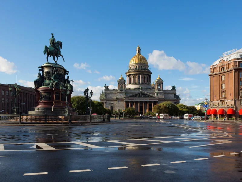 Обзорная по городу с экскурсией по Петропавловской крепости (собор+тюрьма) — фото 7, Санкт-Петербург | Покатаем