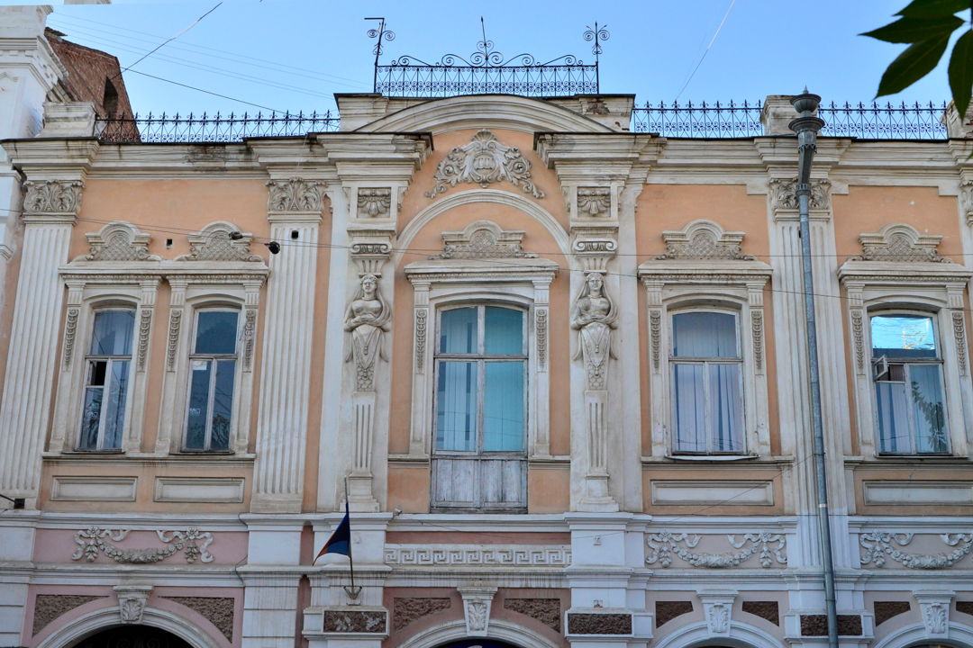 Белый город Астрахани — прогулка по истории и традициям — фото 1