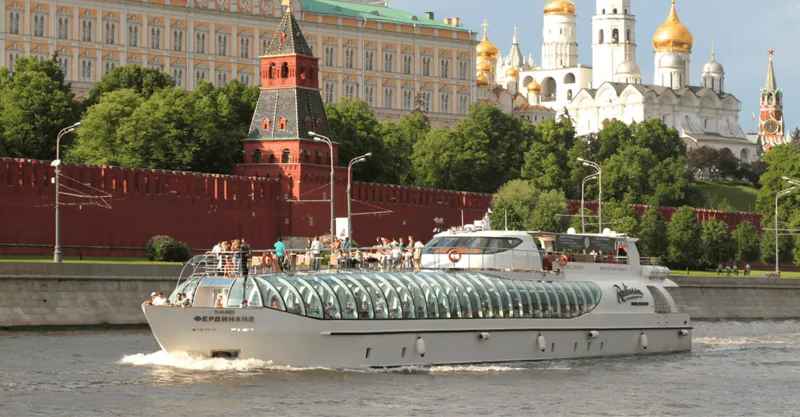 Круиз по Москве-реке на борту яхты Рэдиссон от гостиницы «Украина» — фото 3
