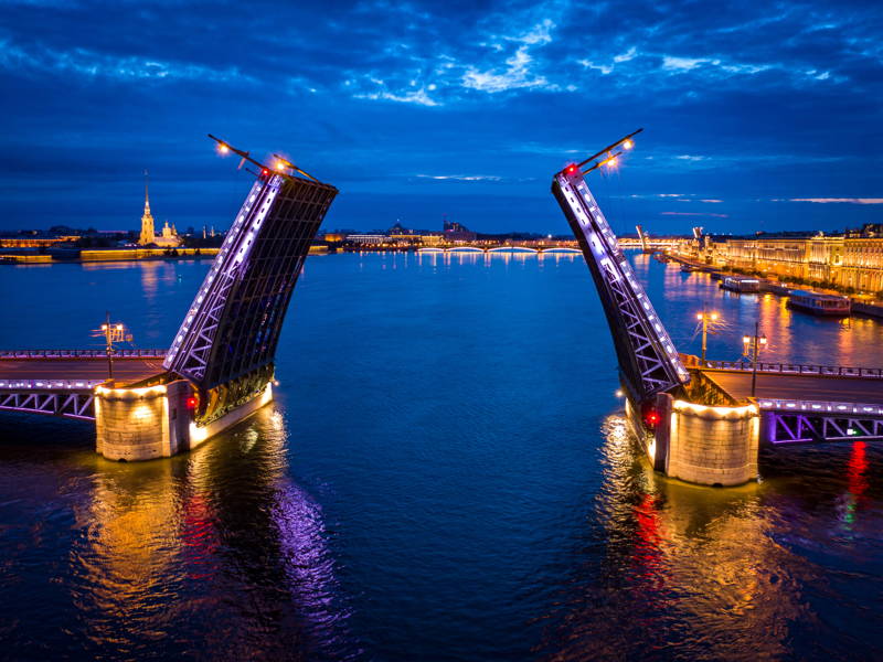 Ночной Петербург и разводные мосты