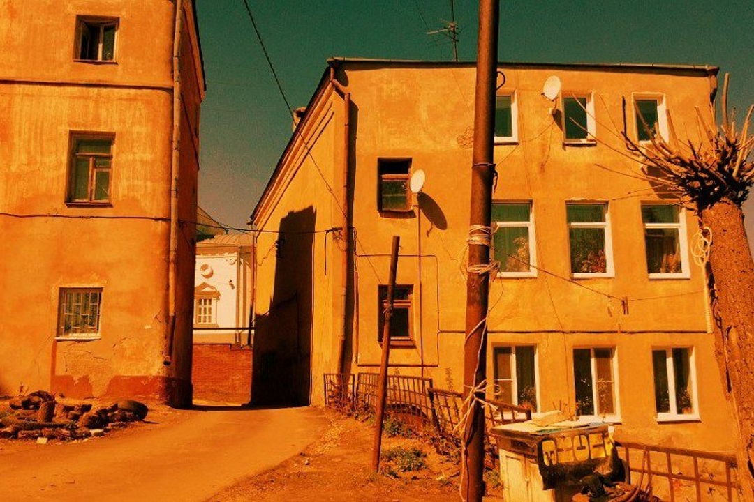 «Особняки и башни». Секреты возникновения города и его необычные сословия — фото 7