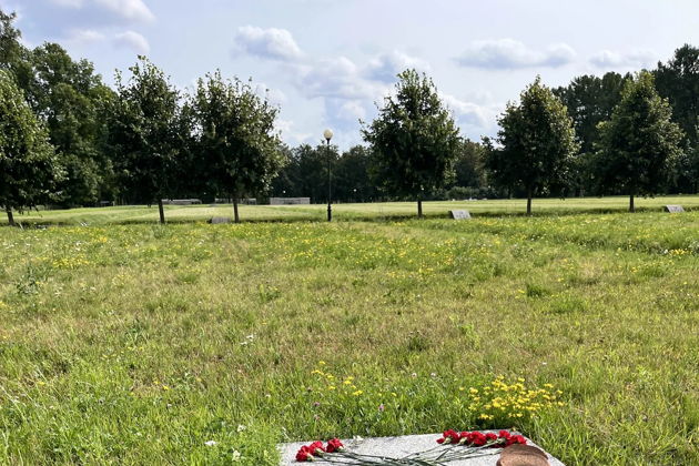 Фото к экскурсии Тур по Пискаревскому мемориальному кладбищу