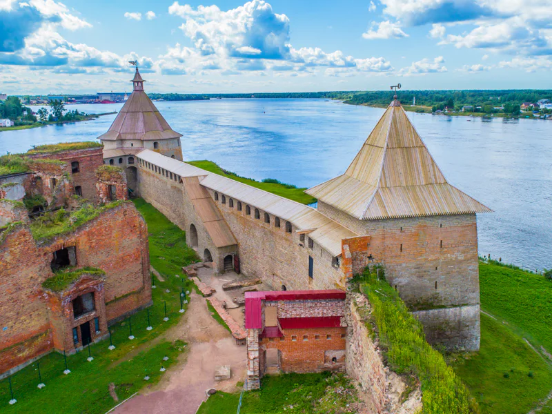 Экскурсия в крепость Орешек на «Метеоре» из Петербурга — фото 2, Санкт-Петербург | Покатаем
