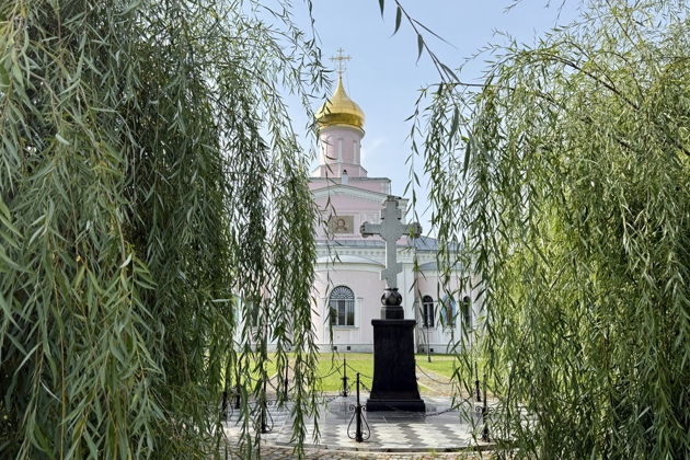 Усадьба Валуево и Романо-готика в Филимонках