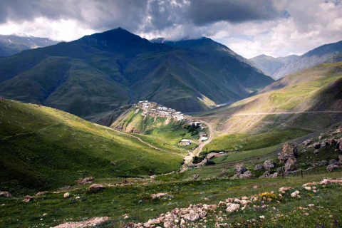 Хыналыг и Карамельные горы из Баку