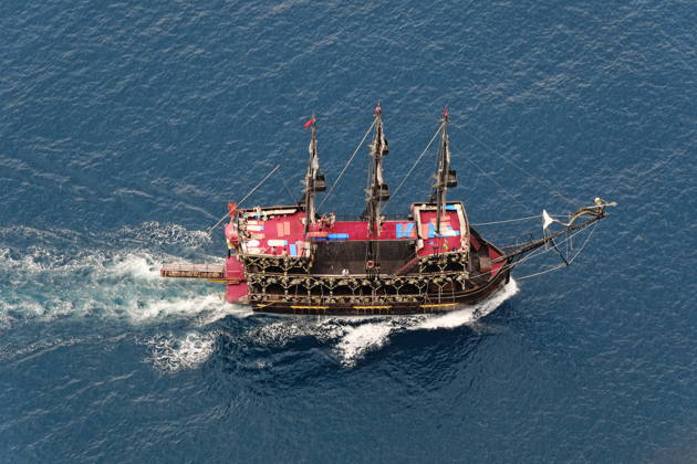 На пиратской яхте по Средиземному морю